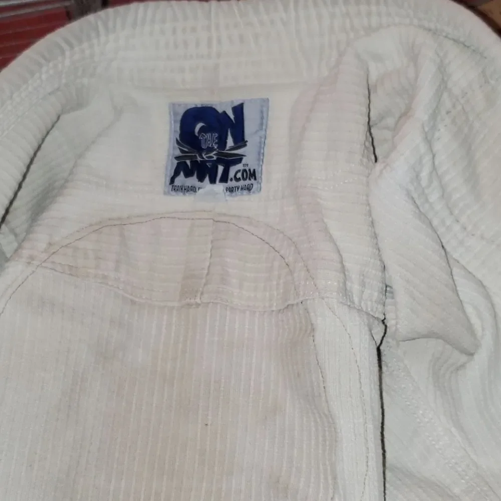 On The Mat Jui Jitsu Maui Gi Set Kids